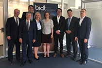 Team-Foto des Bayerischen Institus für Digitale Transformation